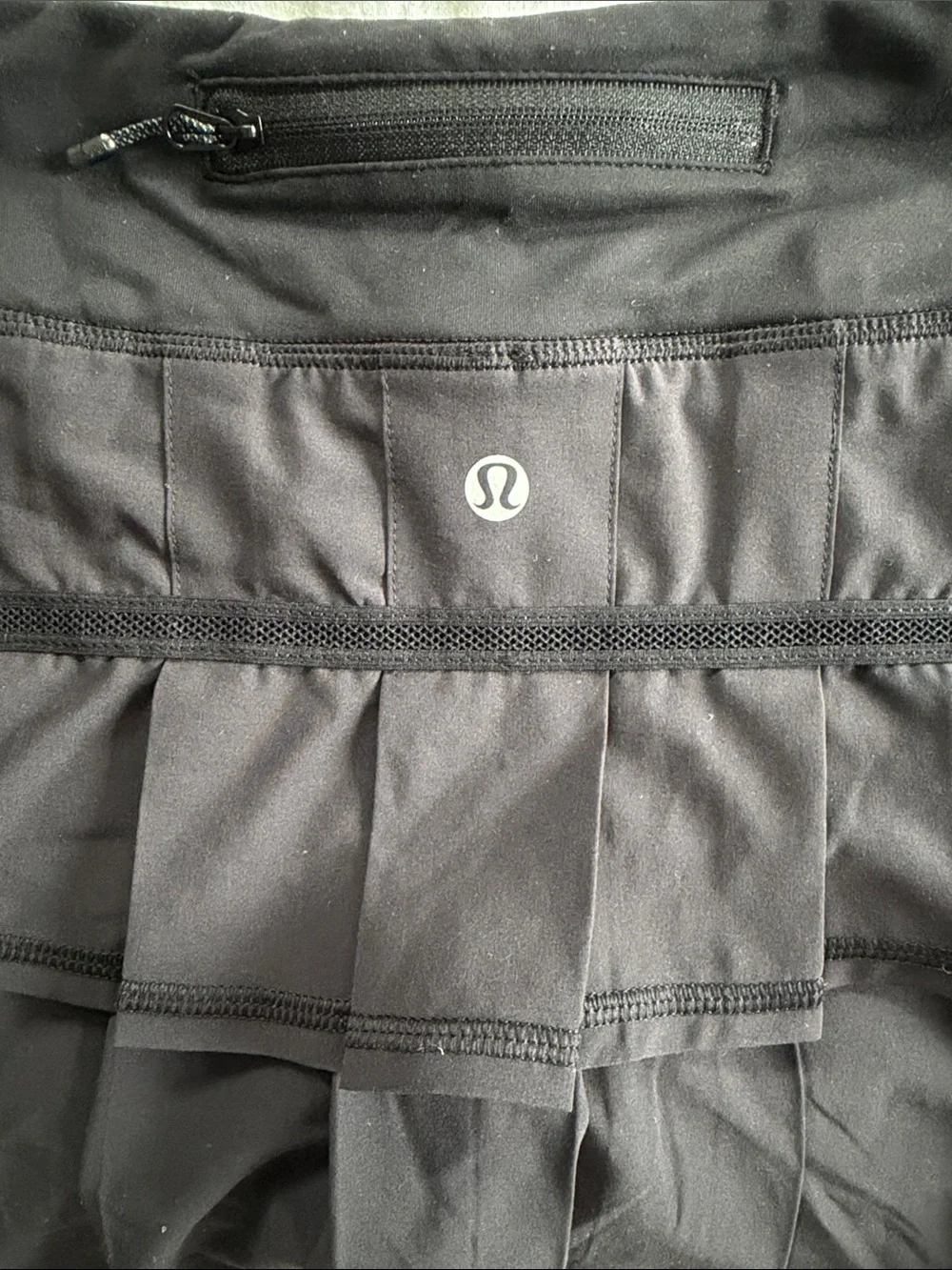 lululemon athletica Black tennis skirt size: 6 - Picture 3 of 6